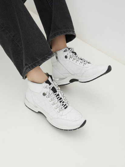 Кроссовки женские