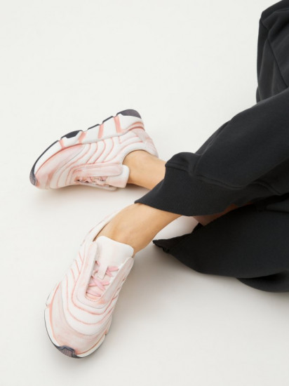 Кроссовки женские