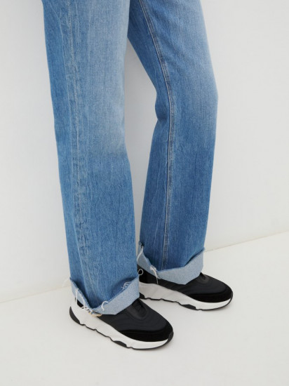 Кроссовки женские