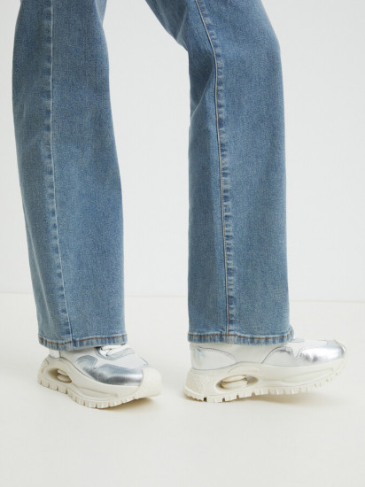 Кроссовки женские