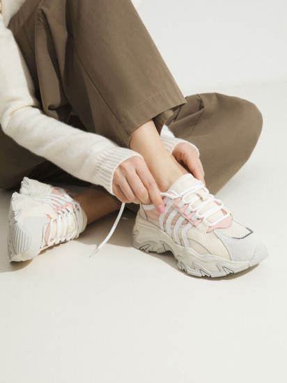 Кроссовки женские