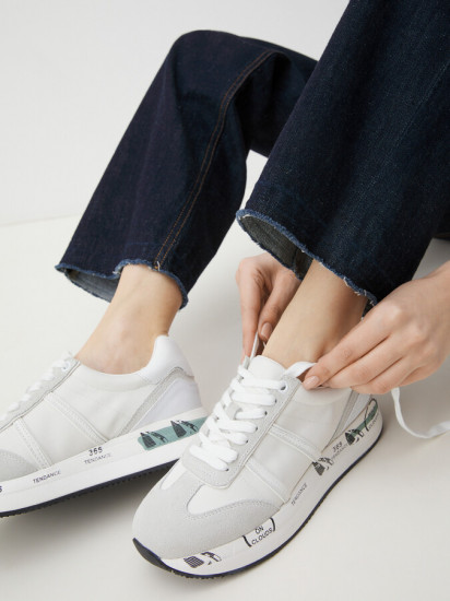 Кроссовки женские