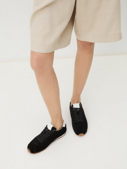 Кроссовки женские