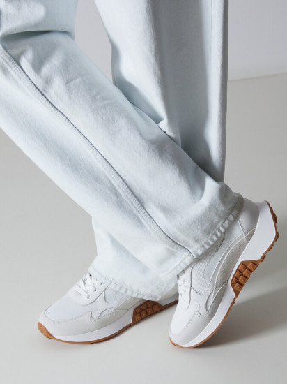 Кроссовки женские