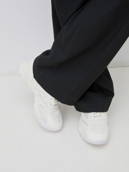 Кроссовки женские