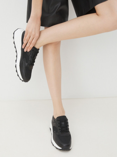 Кроссовки женские