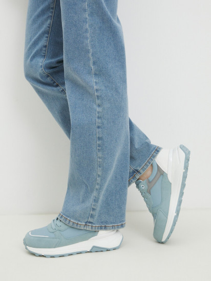 Кроссовки женские