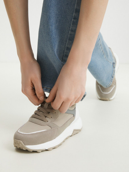 Кроссовки женские