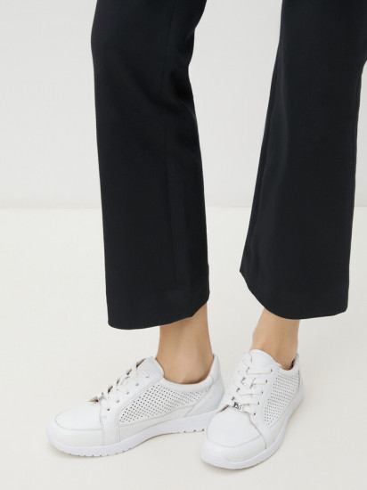 Кроссовки женские