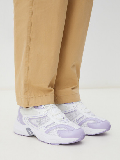 Кроссовки женские