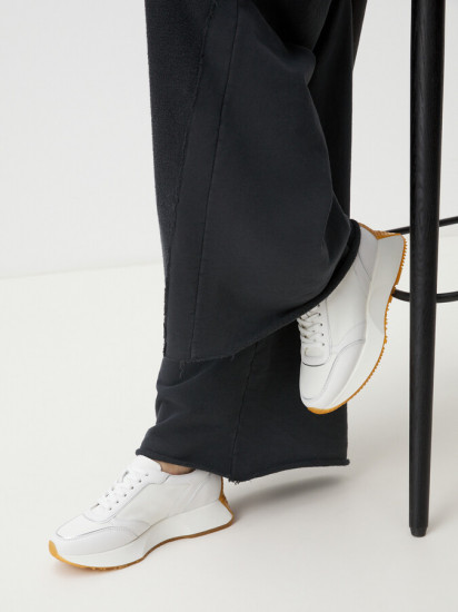 Кроссовки женские