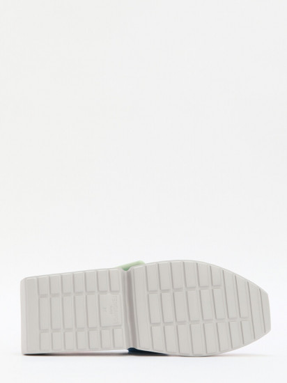 Кроссовки женские