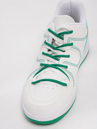 Кроссовки женские