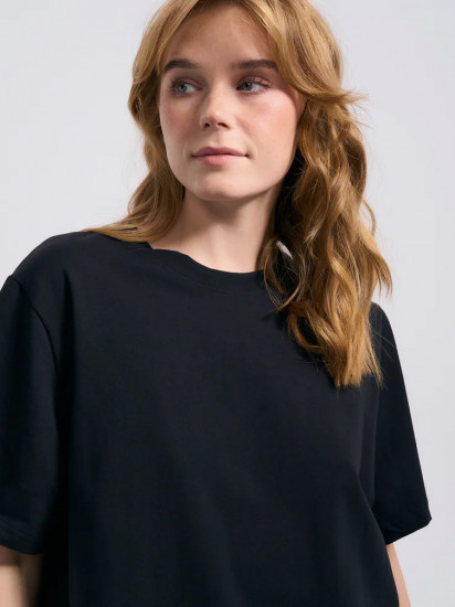 Футболка женская