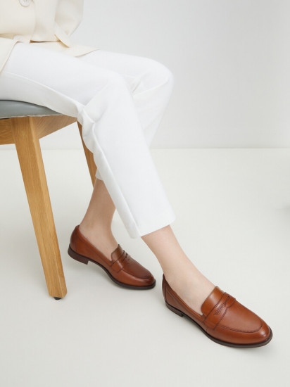 Лоферы женские