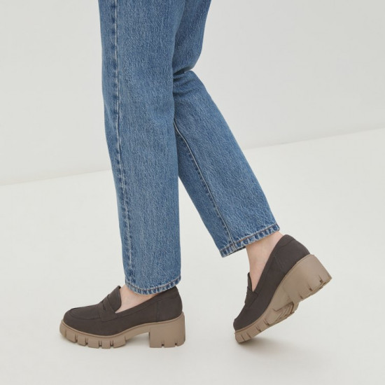 Лоферы женские