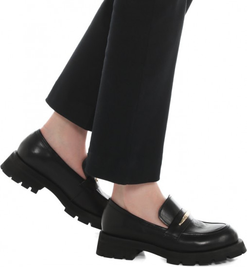 Лоферы женские