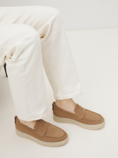 Лоферы женские