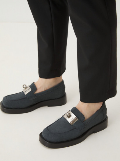 Лоферы женские