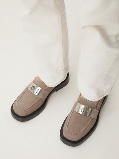 Лоферы женские