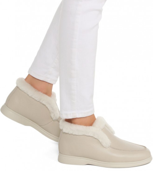 Лоферы женские