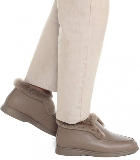 Лоферы женские