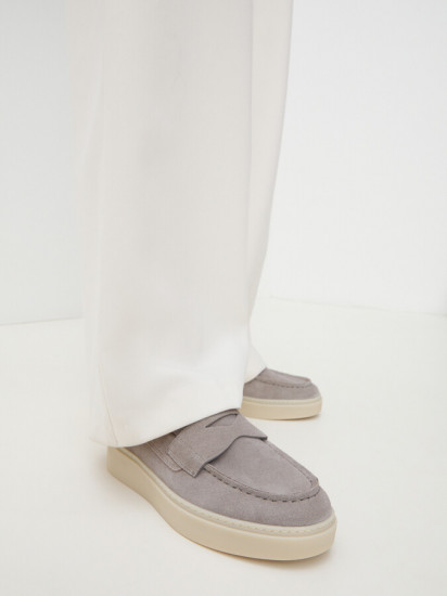 Лоферы женские