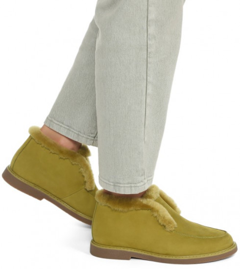 Лоферы женские