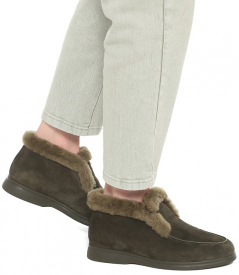 Лоферы женские