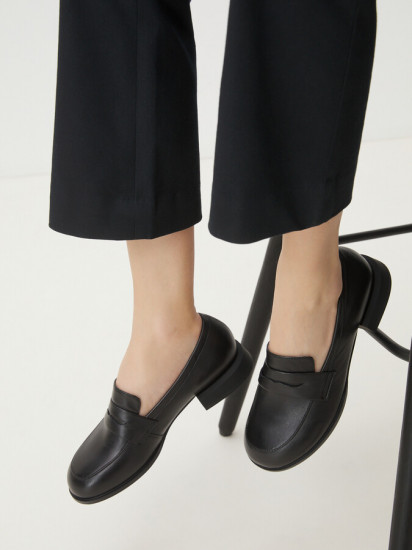 Лоферы женские