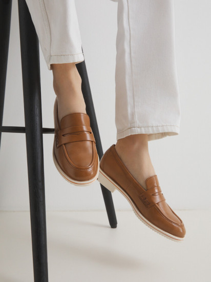 Лоферы женские