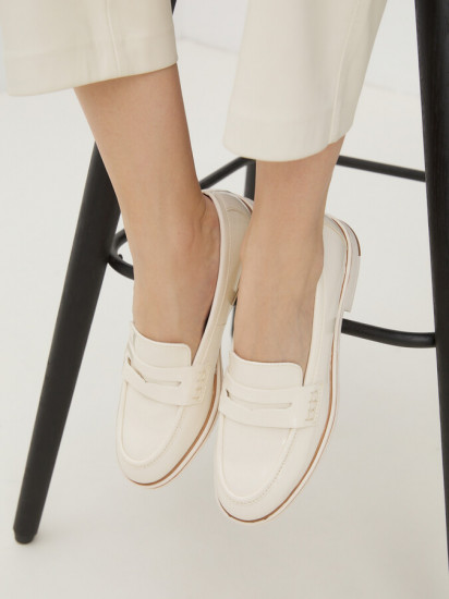 Лоферы женские