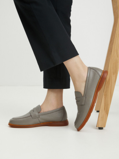 Лоферы женские