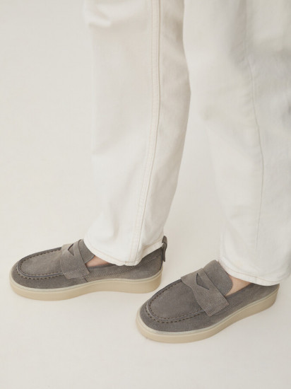 Лоферы женские