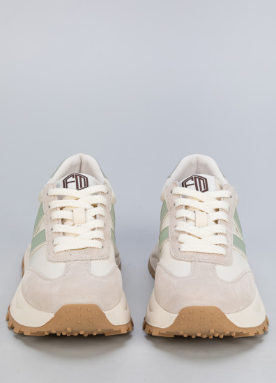 Кроссовки женские