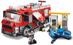 Конструктор «Пожарная машина. Тушение автозаправочной станции» - Фото 2