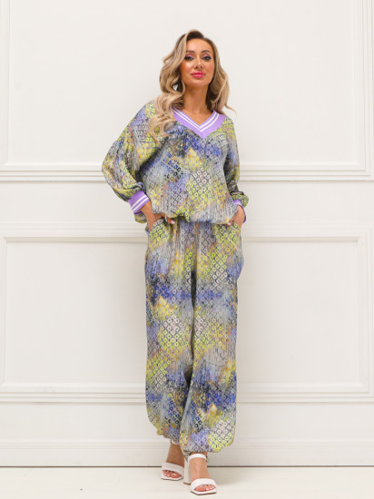 Костюм женский