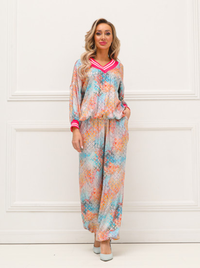 Костюм женский