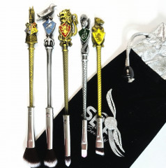 Набор кистей для макияжа в чехле «Факультеты Хогвардса» - Фото 4