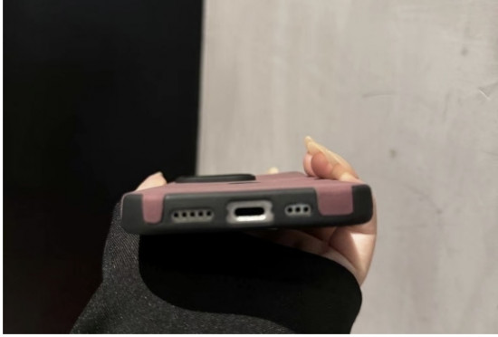 Чехол для iPhone 13