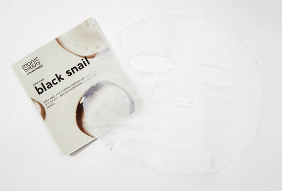 Маска для лица тканевая с муцином черной улитки «Black Snail»