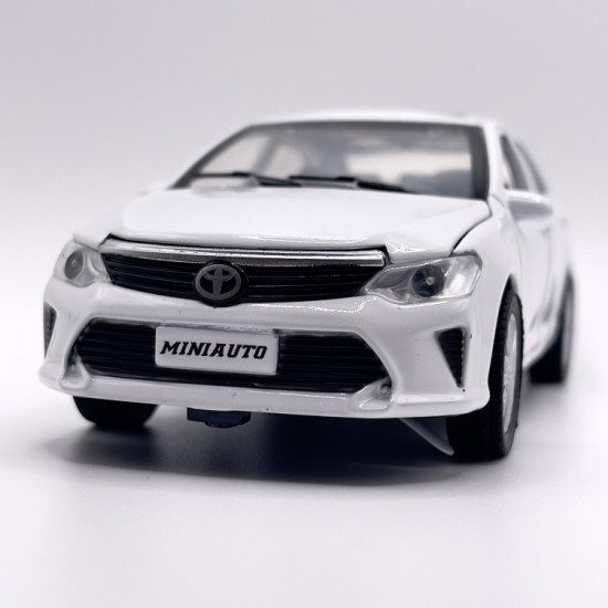 Машинка «Mini Auto Toyota Camry»