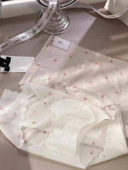 Трусы-слип бесшовные женские