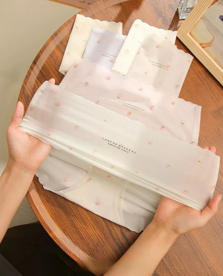 Трусы-слип бесшовные женские