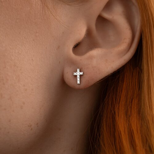 Серьги из серебра с фианитом