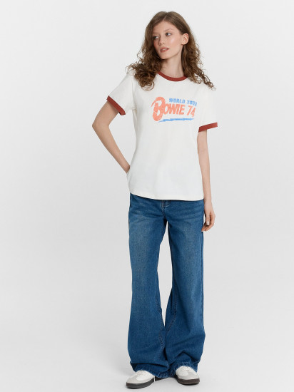 Футболка женская с принтом и надписью «World tour»