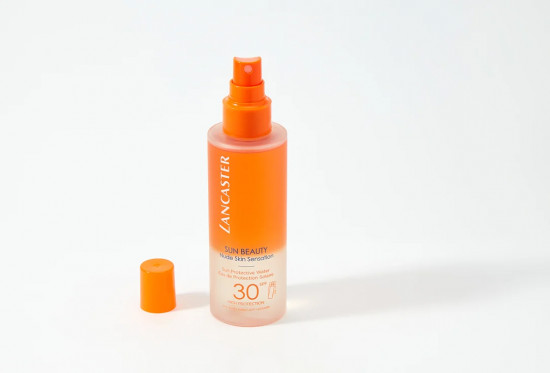 Спрей для тела солнцезащитный «Sun Protective Water» SPF30