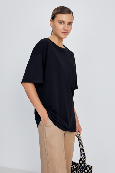 Футболка oversize силуэта