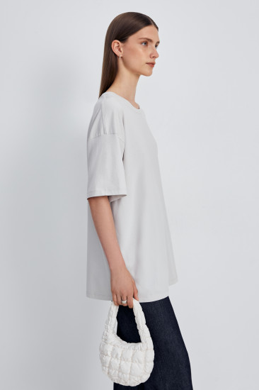 Футболка oversize силуэта