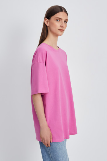 Футболка oversize силуэта